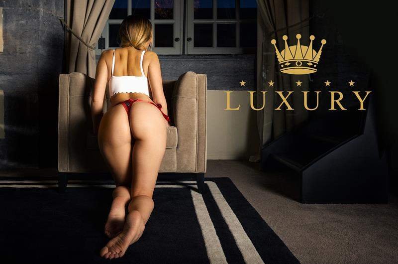 luxury lounge chiasso svizzera escort